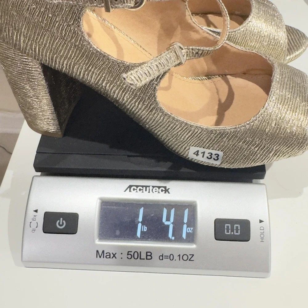 Report Deschutes Heeled Sandals Women 7W Gold Metallic Triple Strap‎ Block Heel